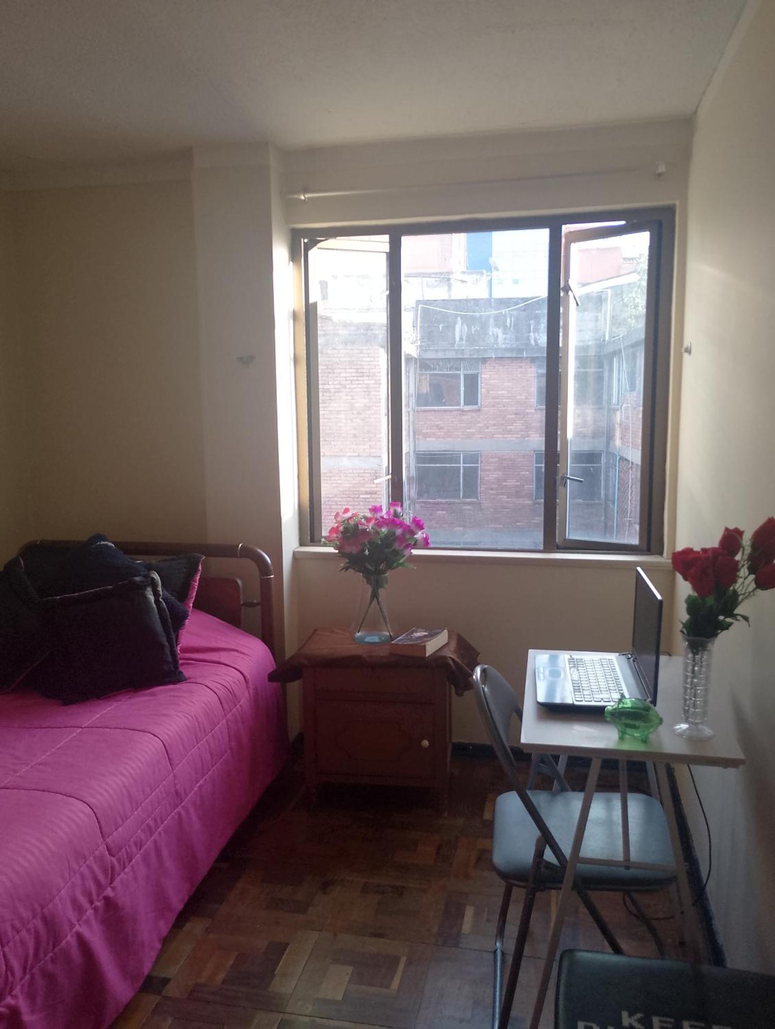 Hola, Comparto Apartamento Hospedagem domiciliar