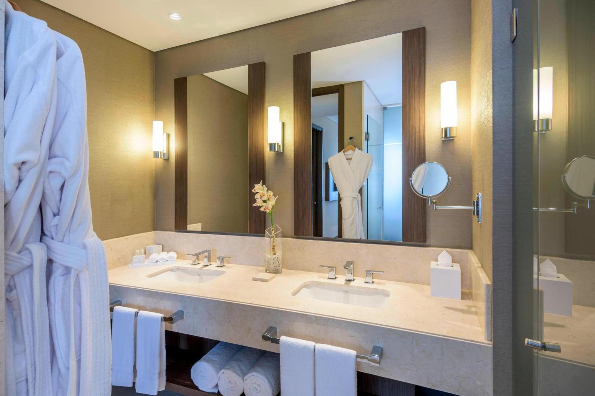 Courtyard By Marriott Airport Bogota