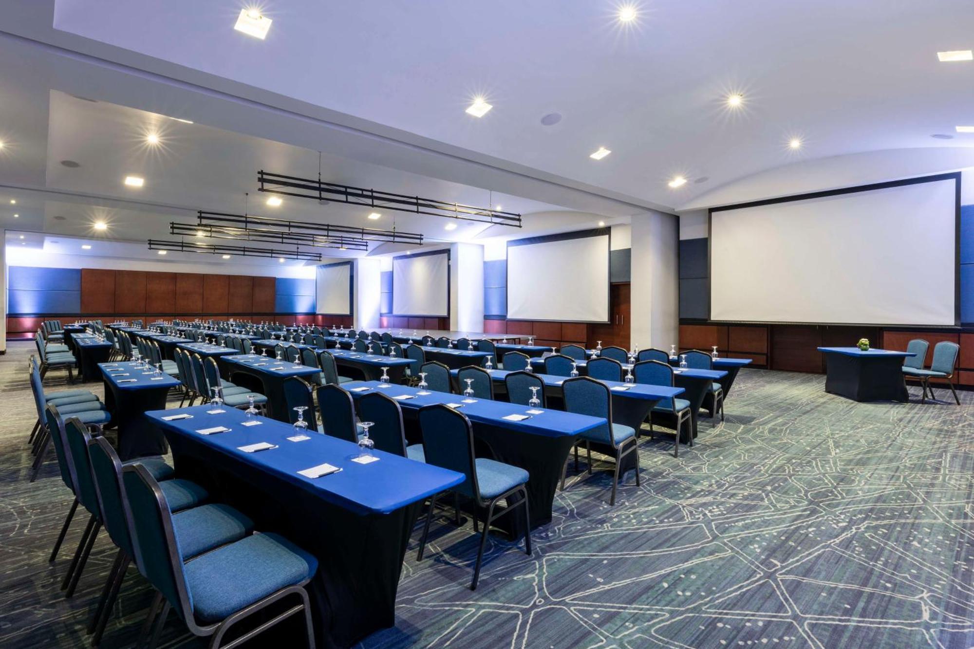 Doubletree By Hilton Calle 100,co 4*