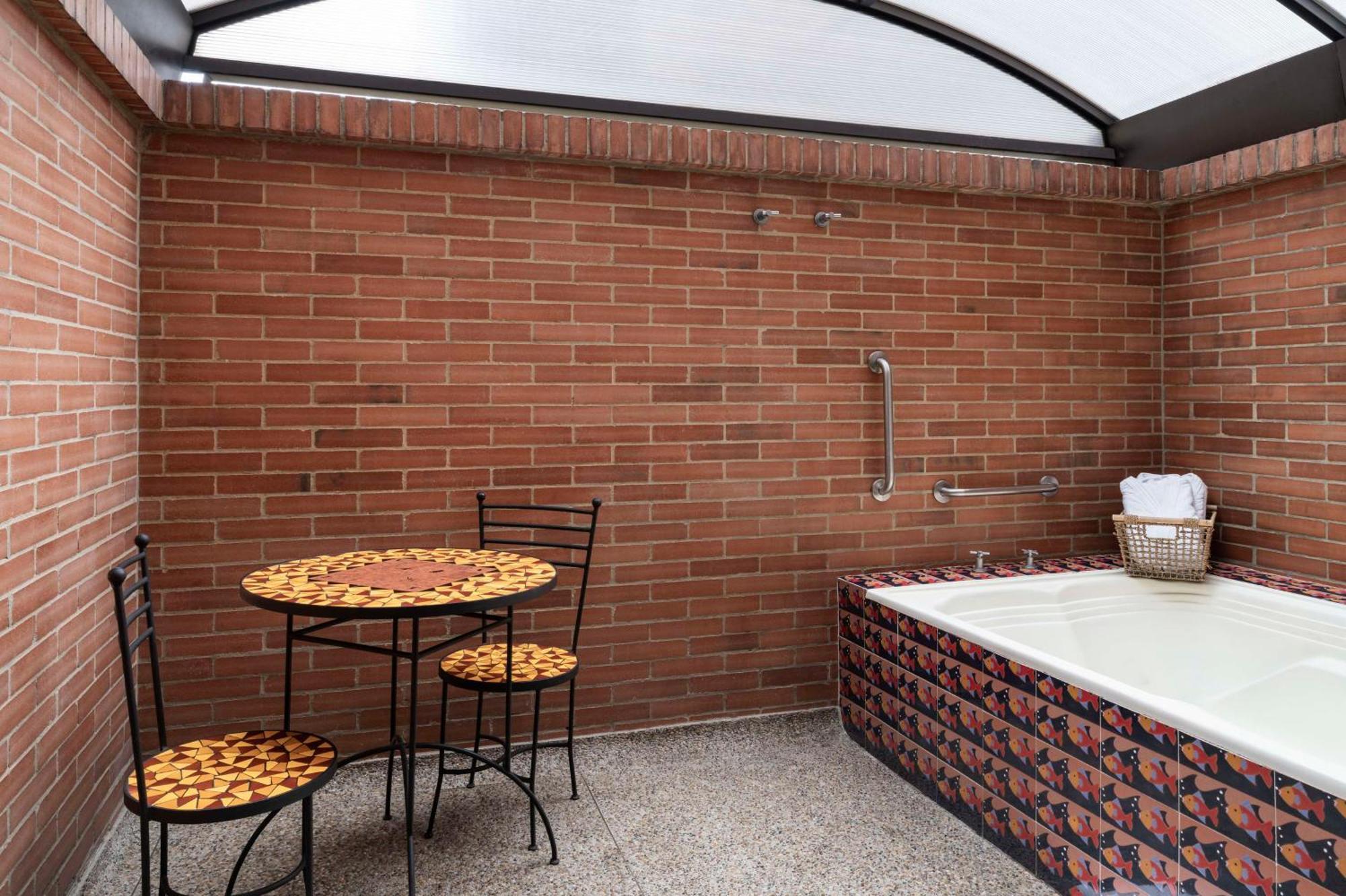 Hotel Doubletree By Hilton Calle 100,co Bogota