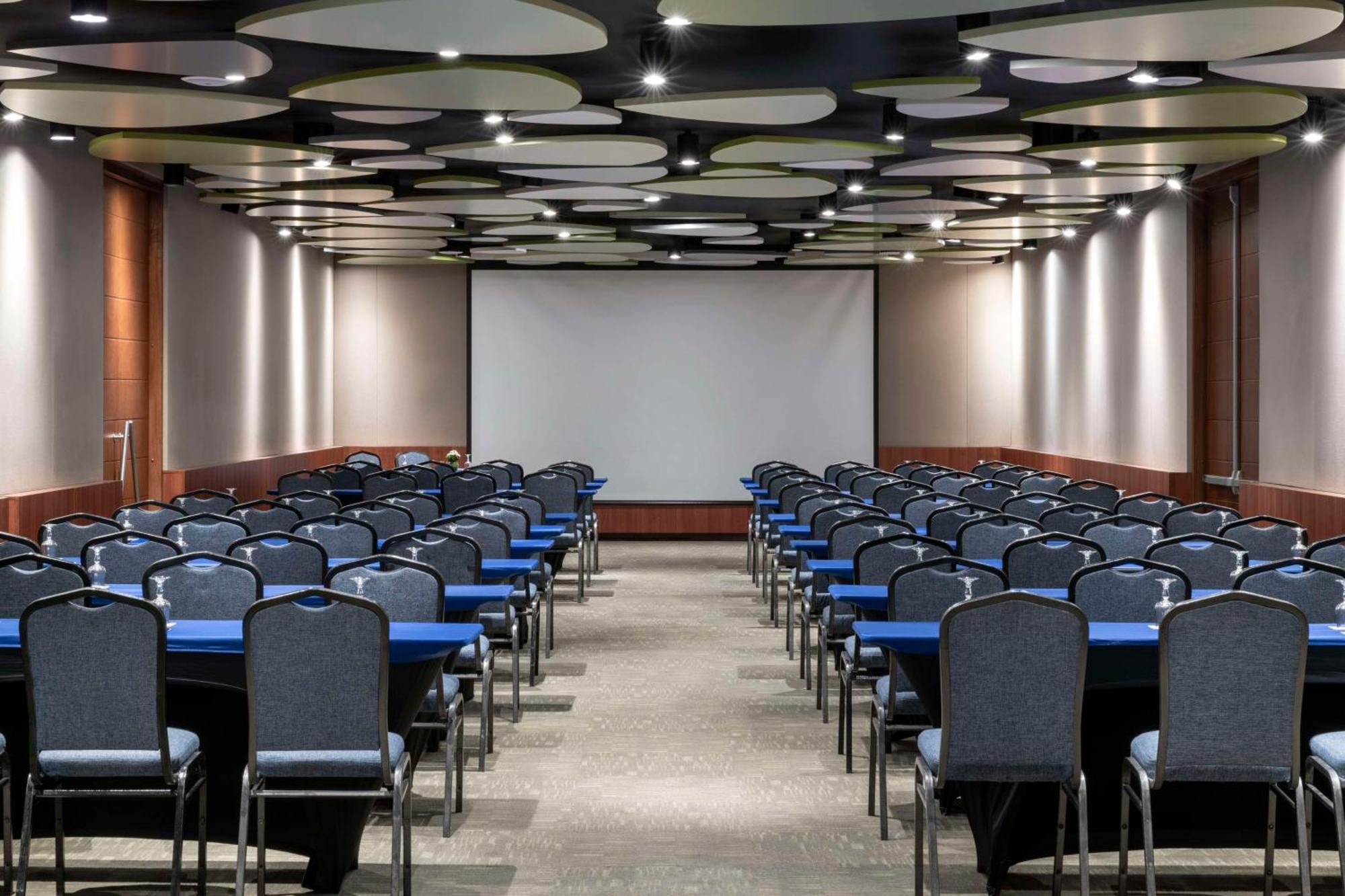 Hotel Doubletree By Hilton Calle 100,co