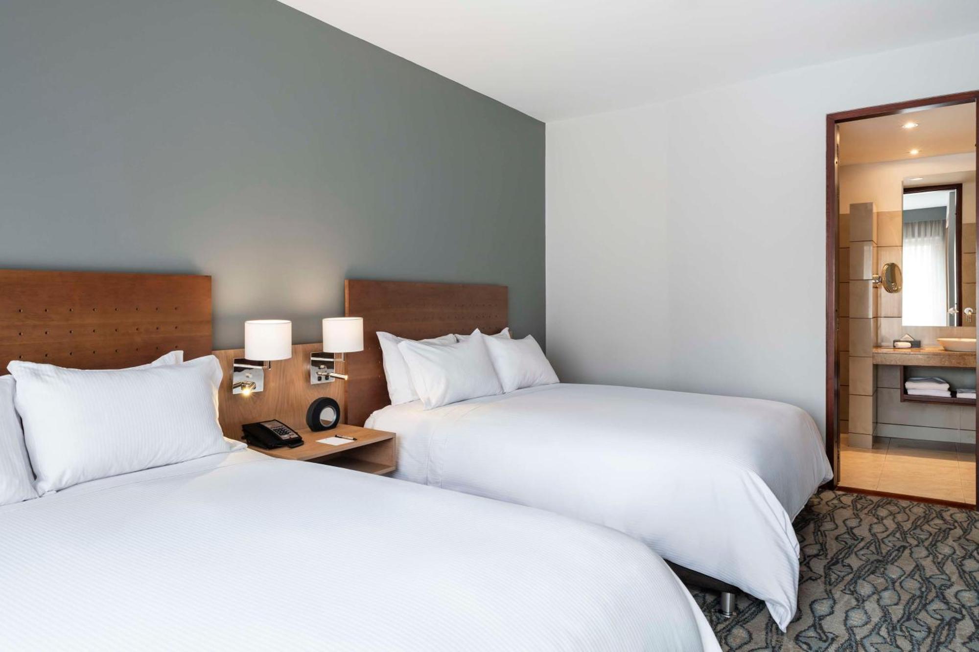Doubletree By Hilton Calle 100,co Hotel