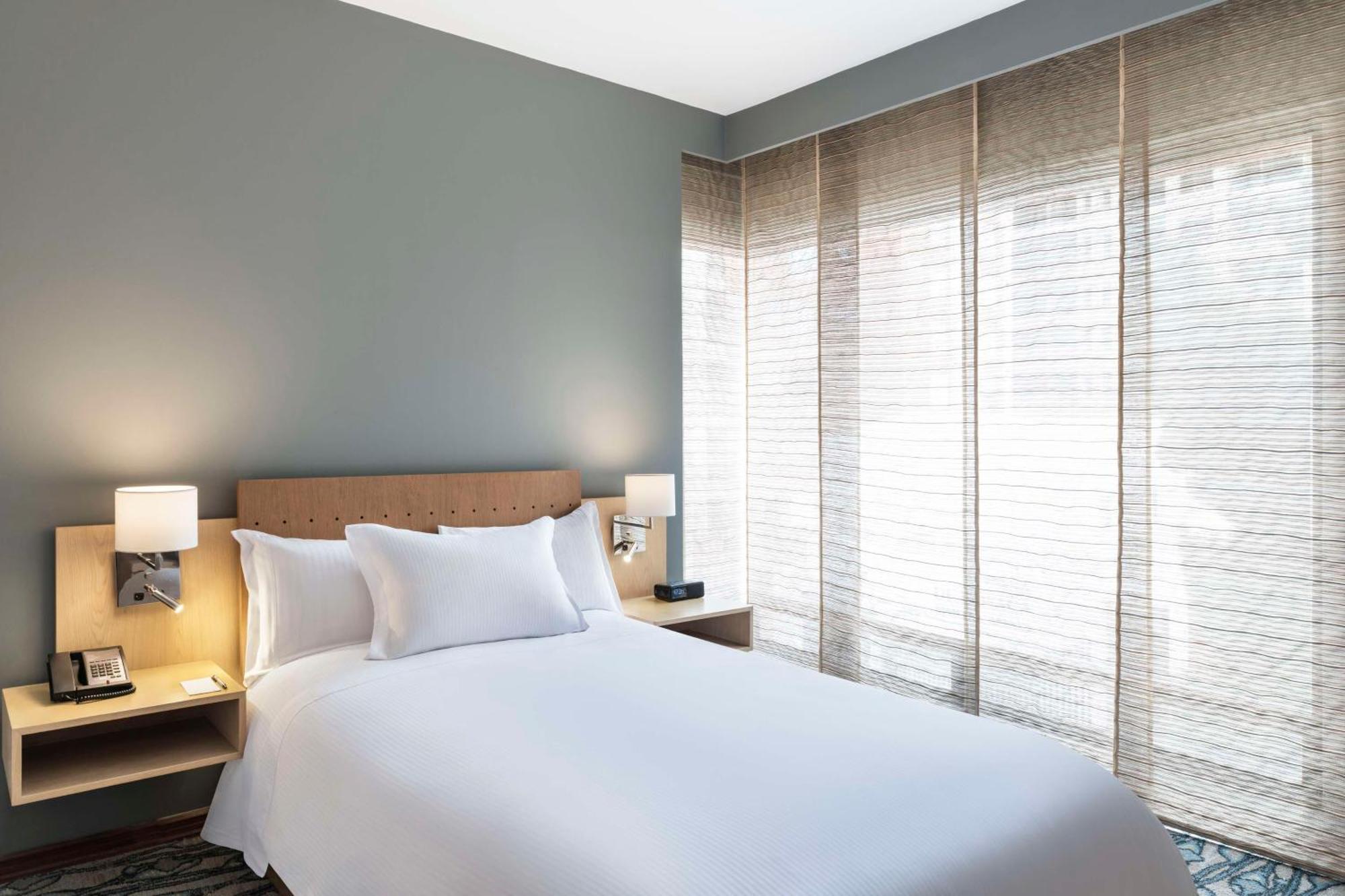 Doubletree By Hilton Calle 100,co Bogota