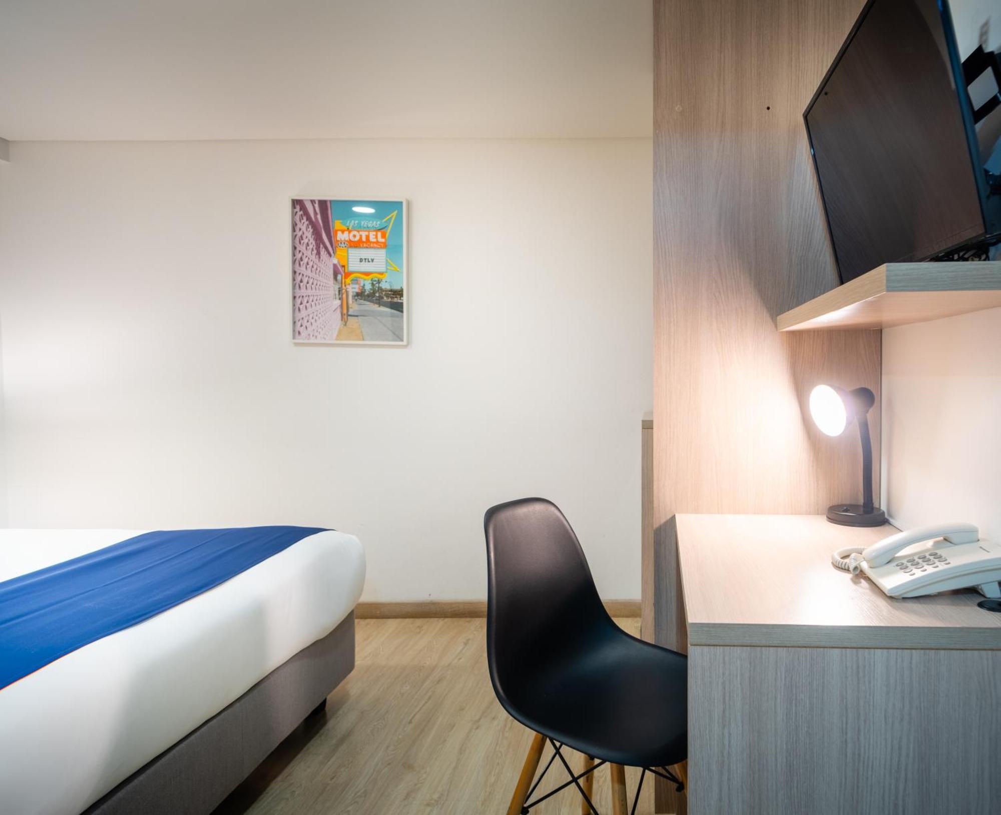 Hotel Palermo & Art Gallery