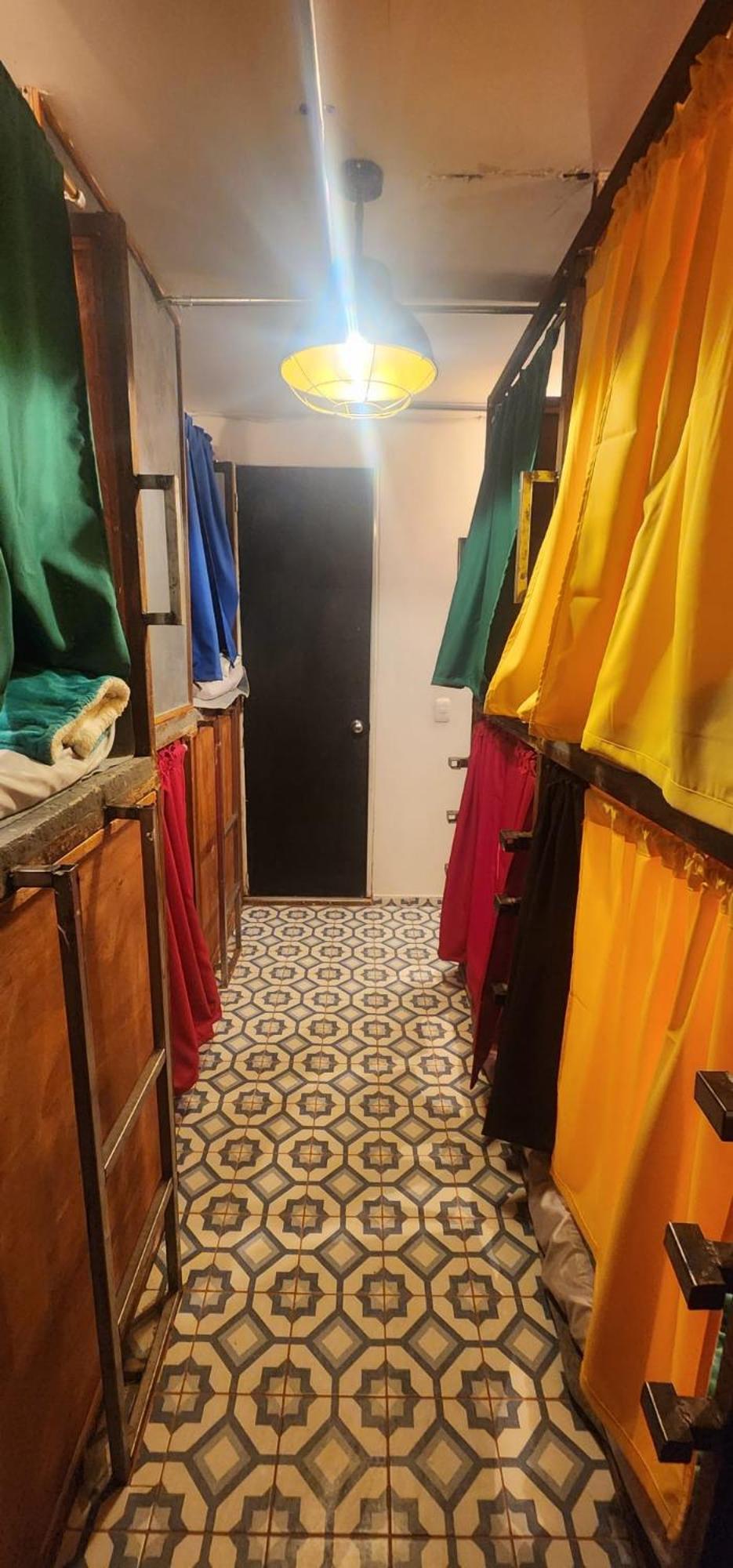 Portelli Zona G- Extranjeros Hostel
