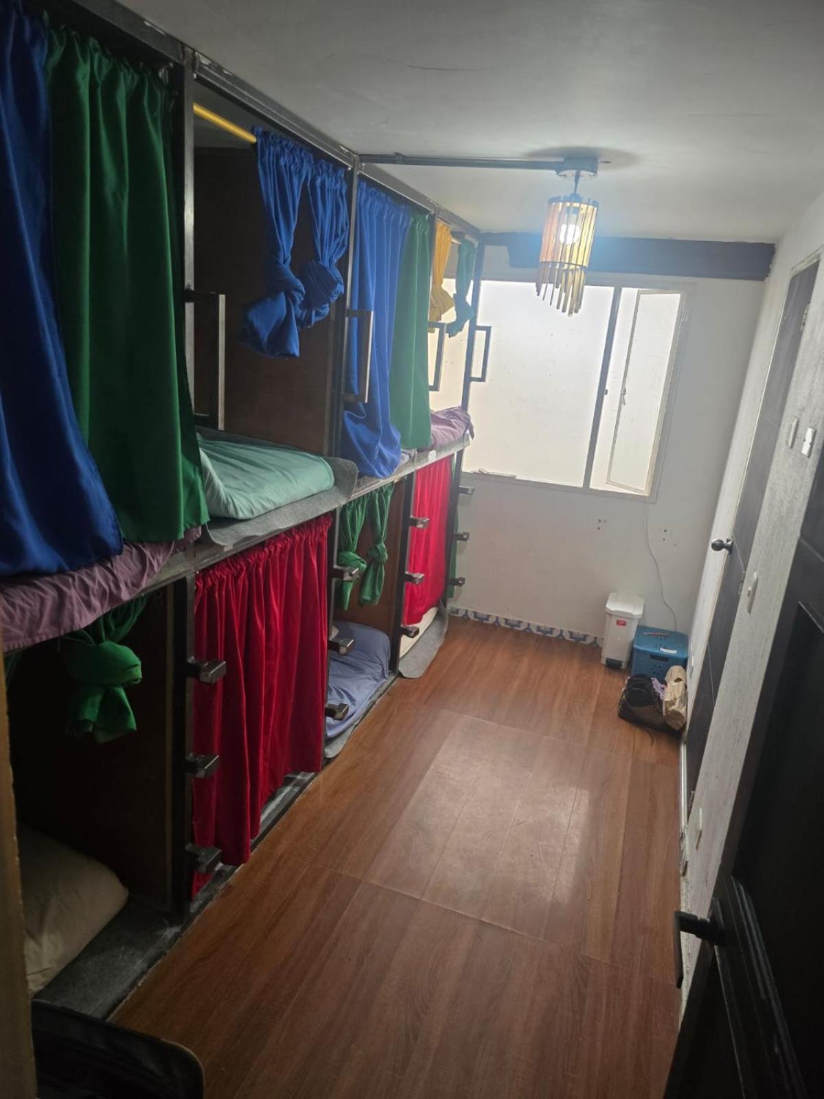 Hostel Portelli Zona G- Extranjeros *