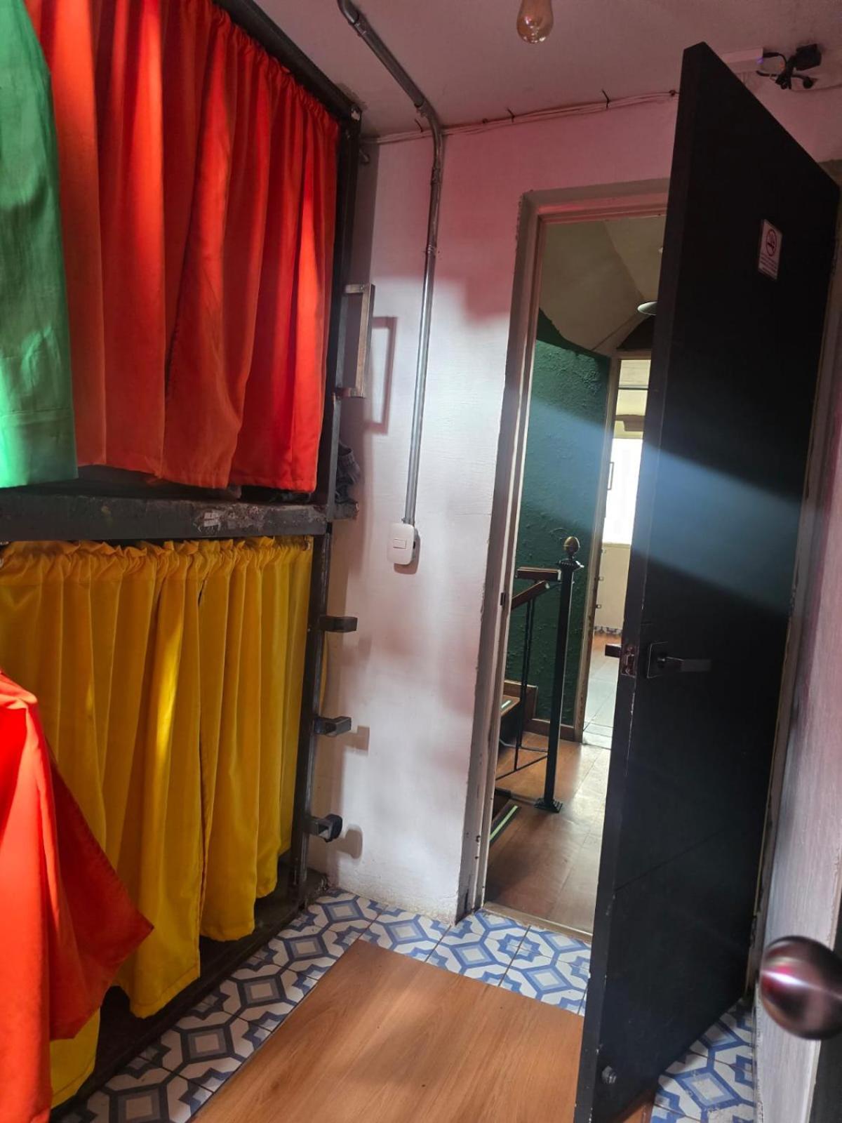 Portelli Zona G- Extranjeros Hostel *