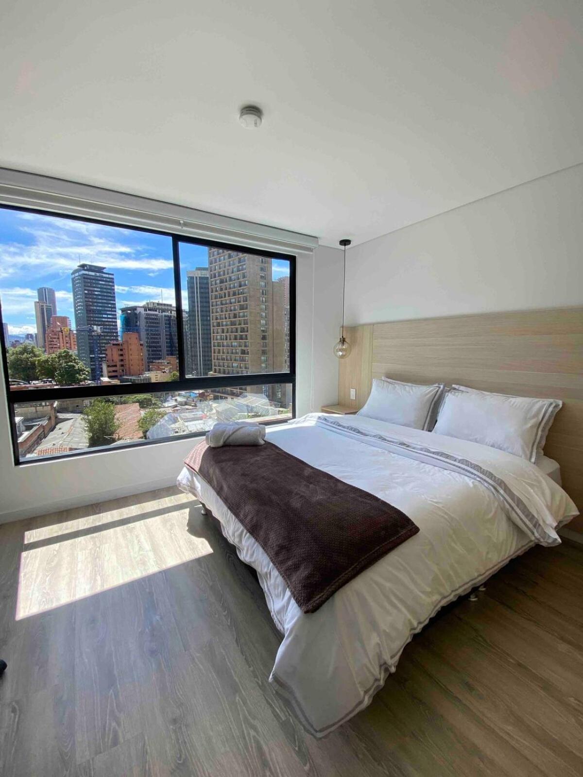 Apartment In The International Center Of *