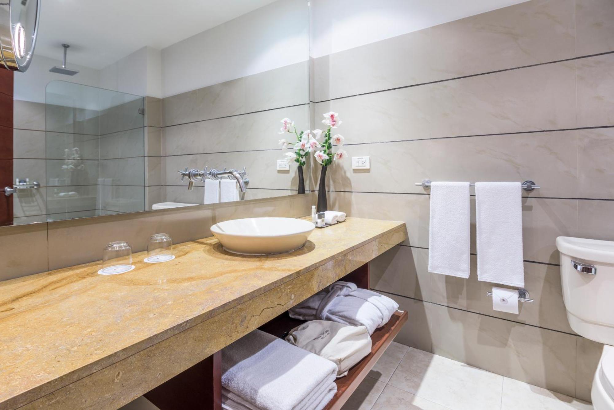 Doubletree By Hilton Calle 100,co 4*