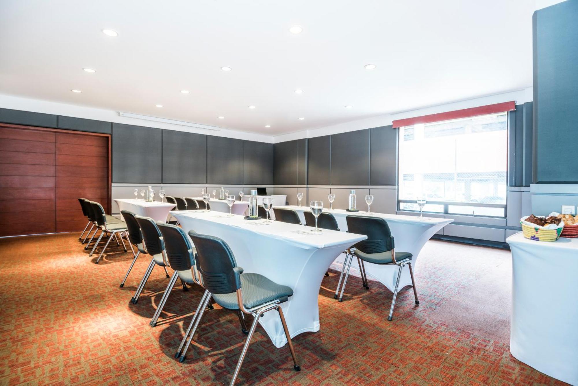 Doubletree By Hilton Calle 100,co 4*