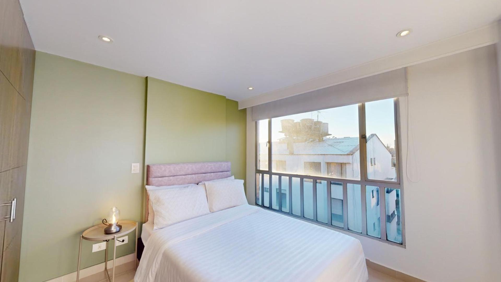 Apartment Cm Living 3 Hab, Calle 109, Parking Gratis