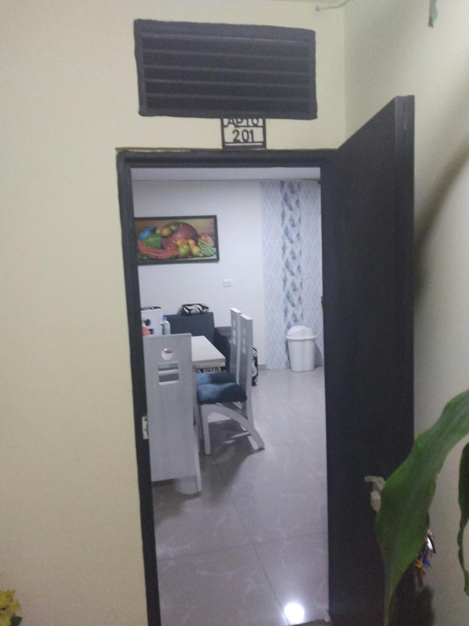 Y Cerca Del Aeropuerto Apartment Bogota