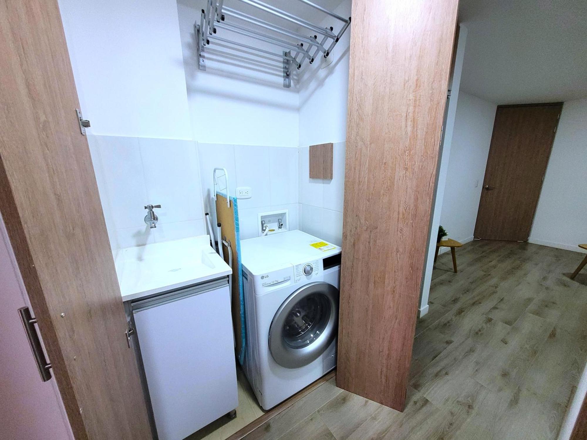 Elegant For Up To 3 People *