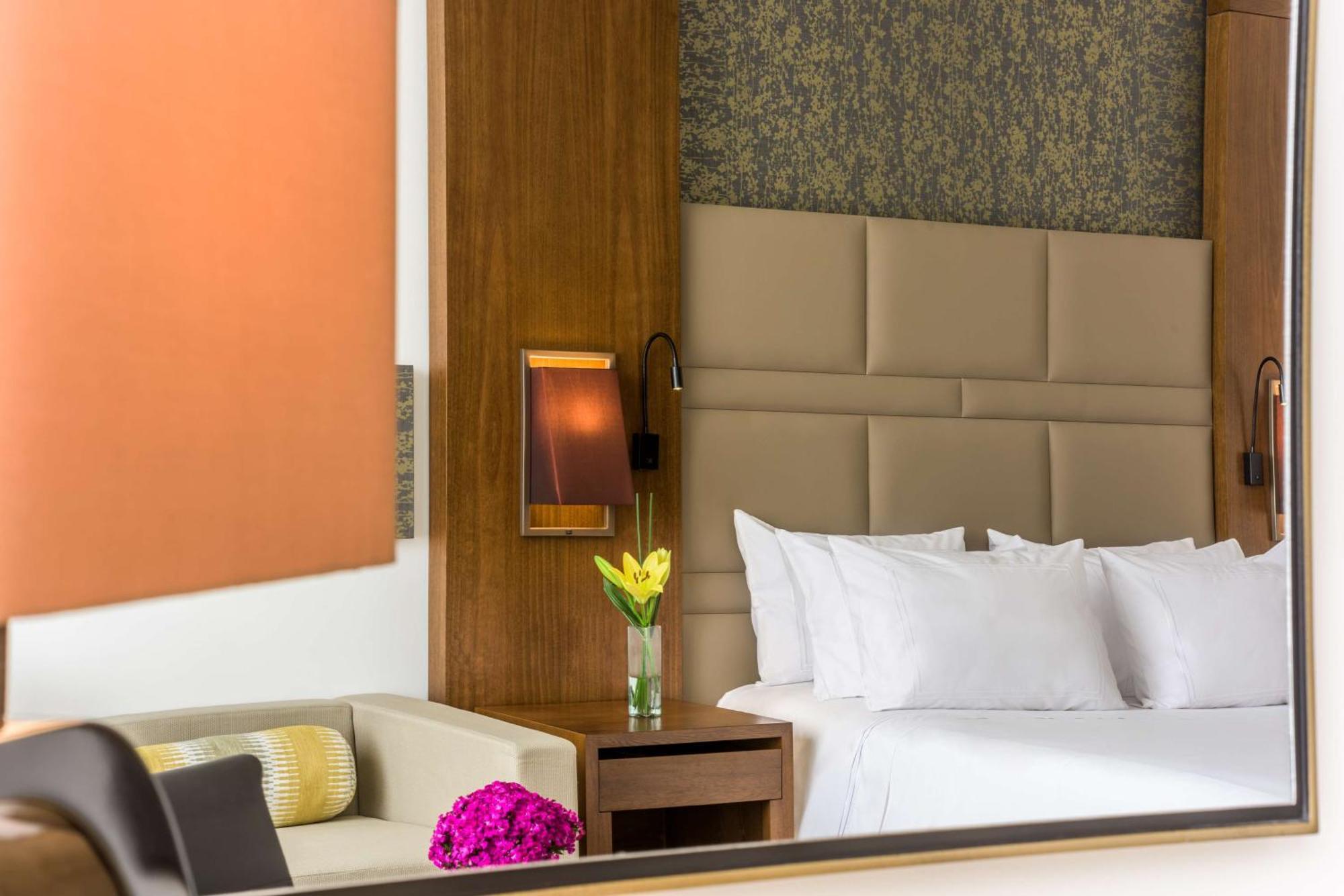Nh Collection Royal Teleport Hotel