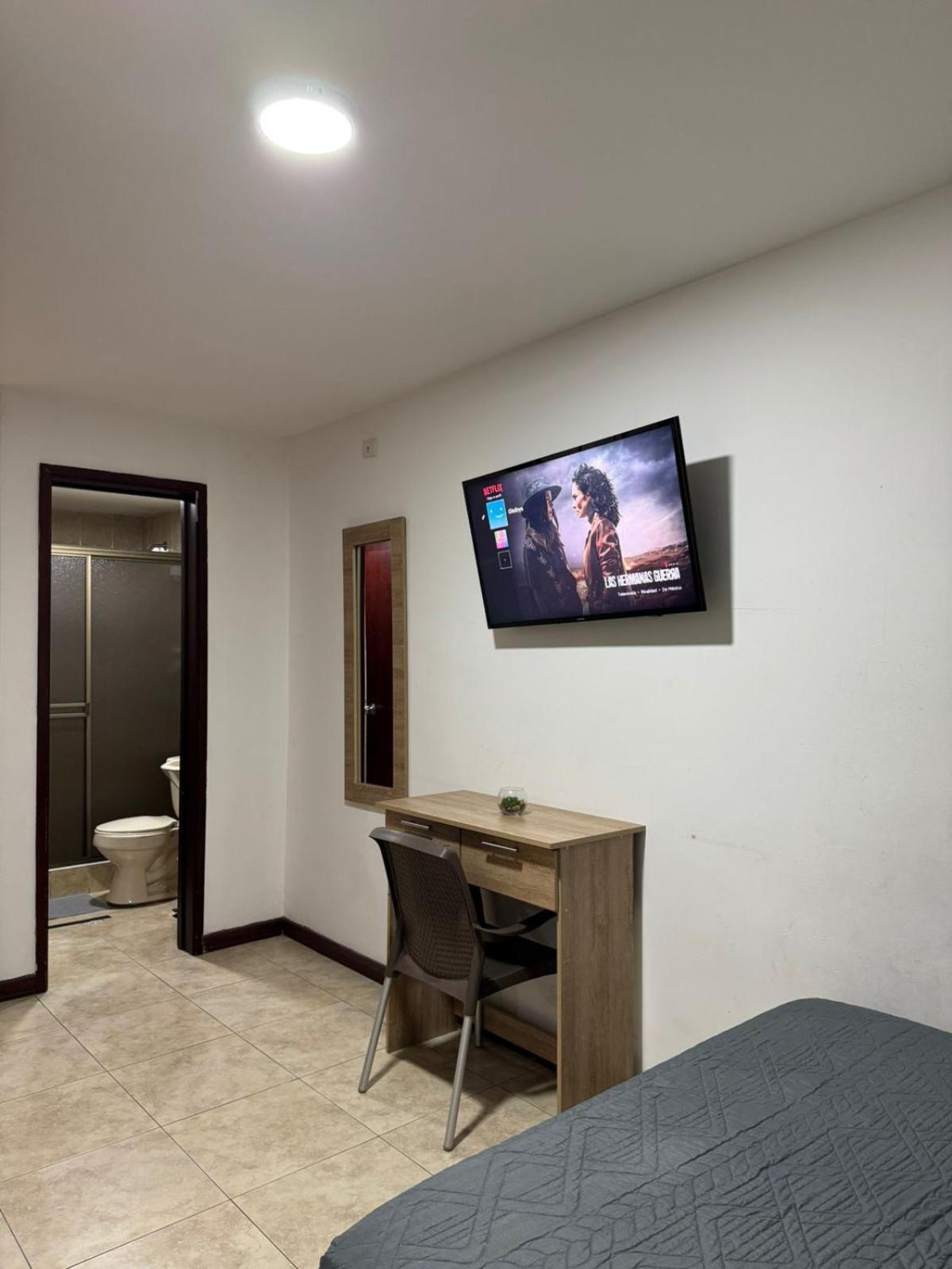 Guest house Hostelfc San Luis Bogota