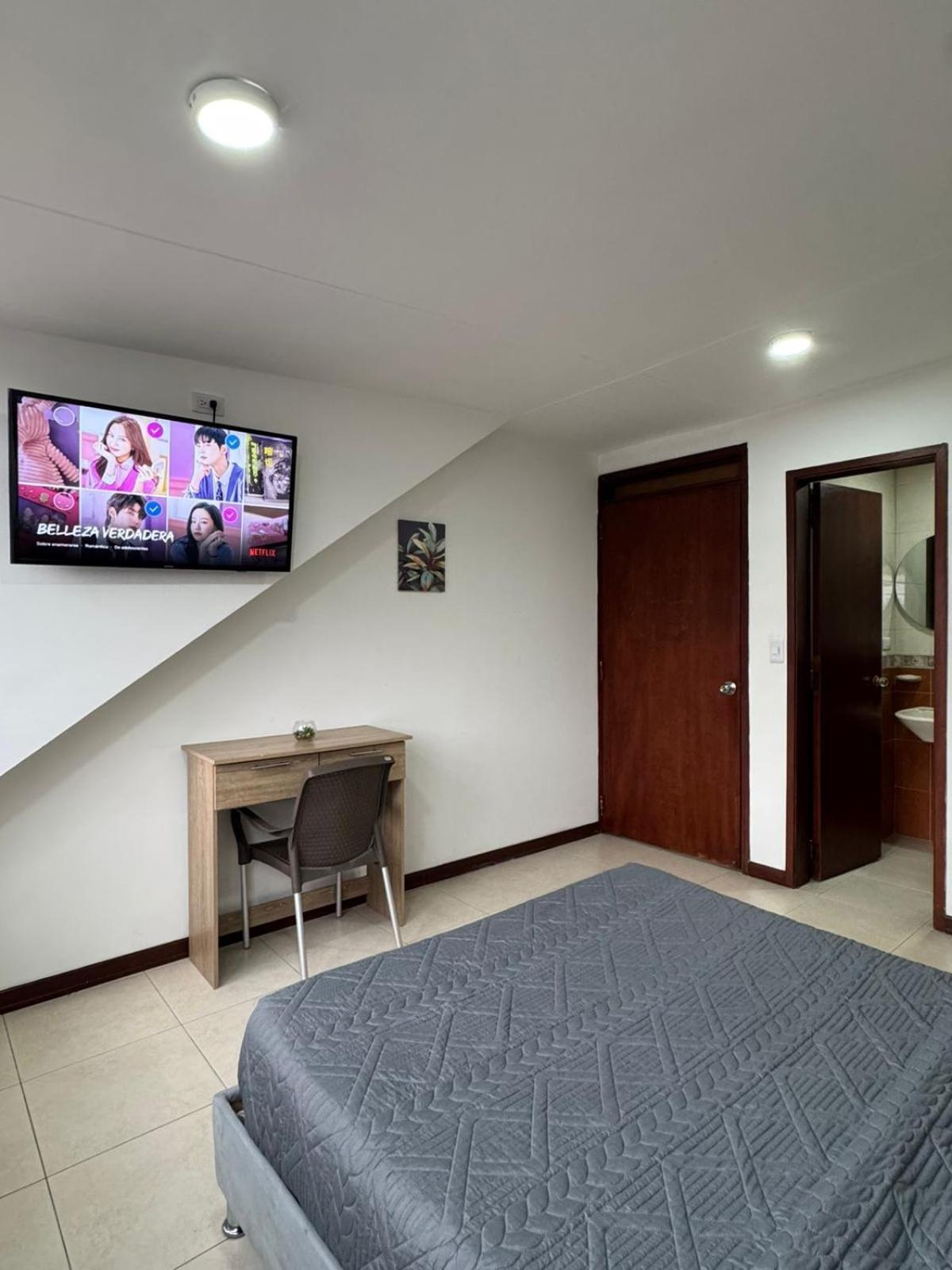 Hostelfc San Luis Guest house *