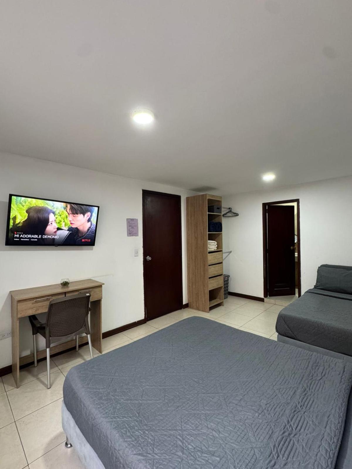 Hostelfc San Luis Guest house