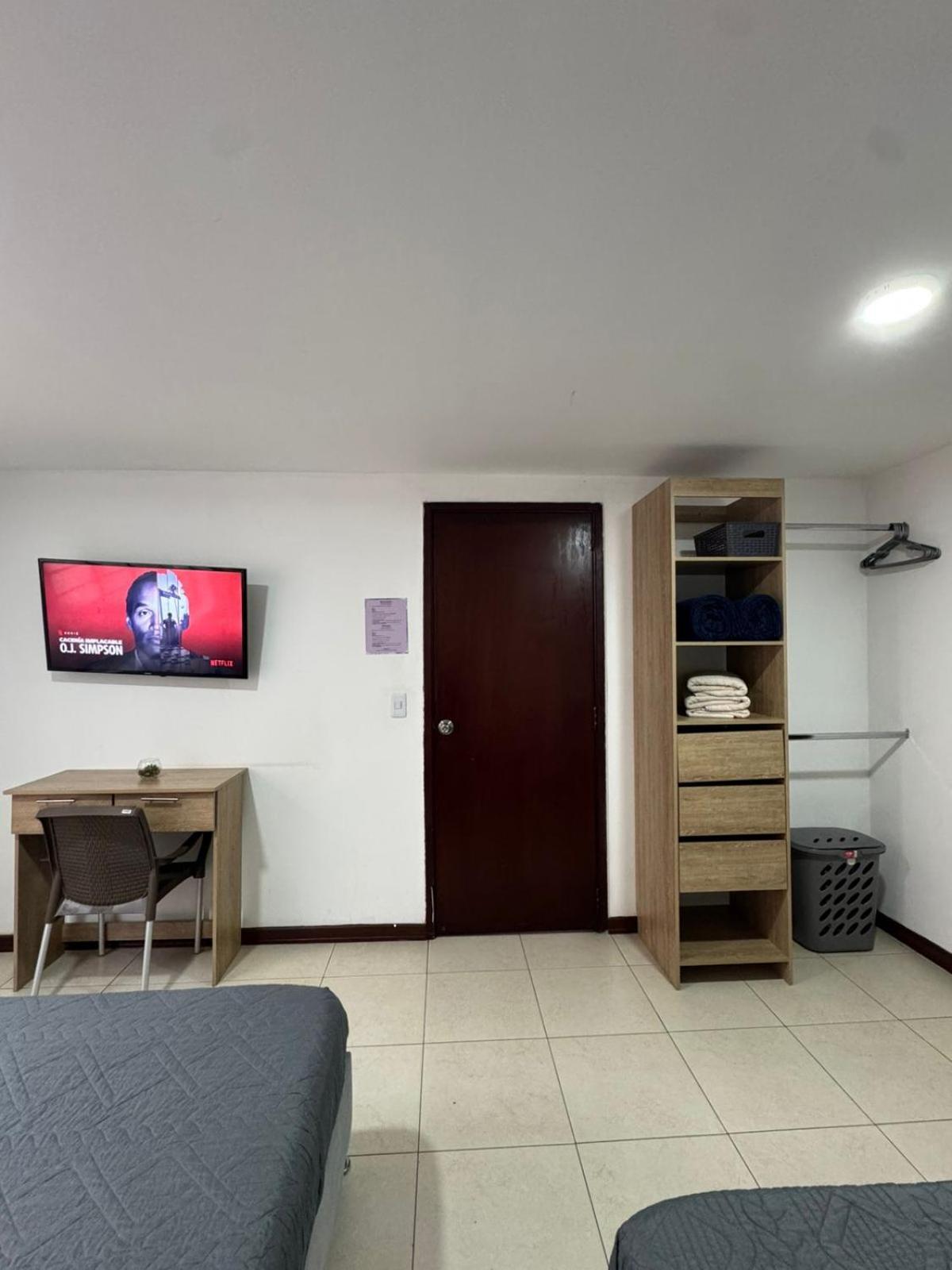 Hostelfc San Luis Guest house *