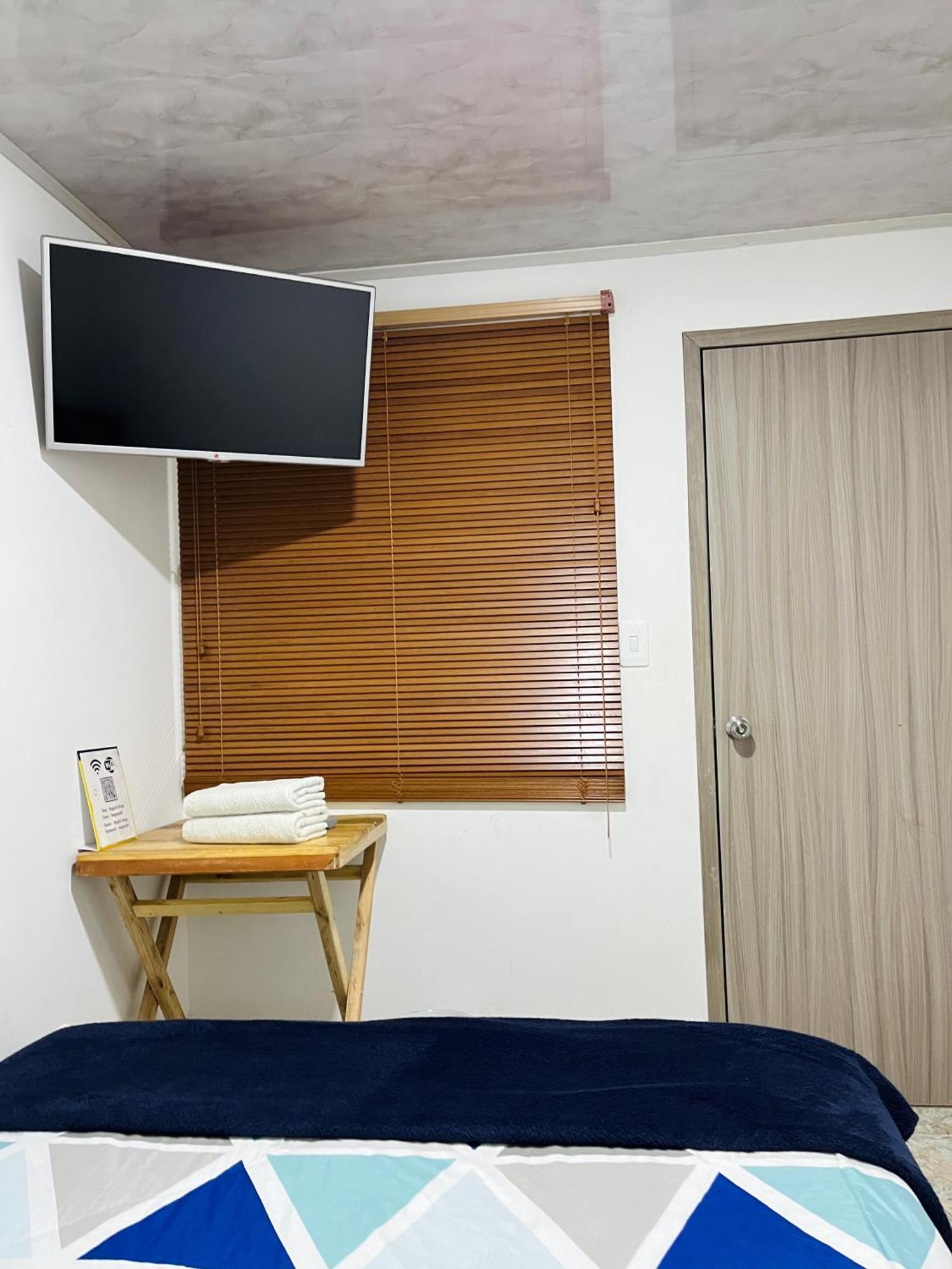 Kings 302 Apartment *