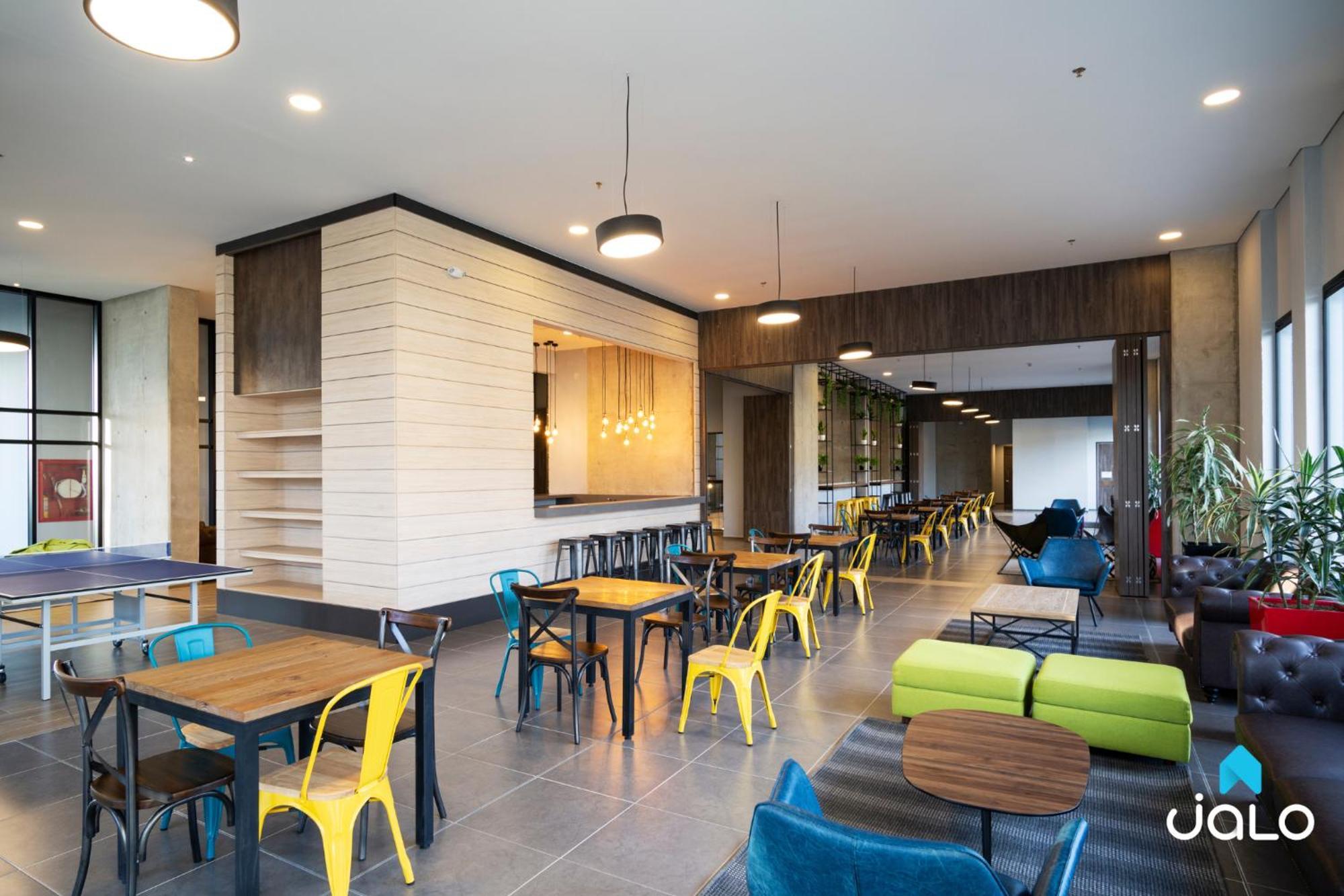 72hub By Jalo Apartment