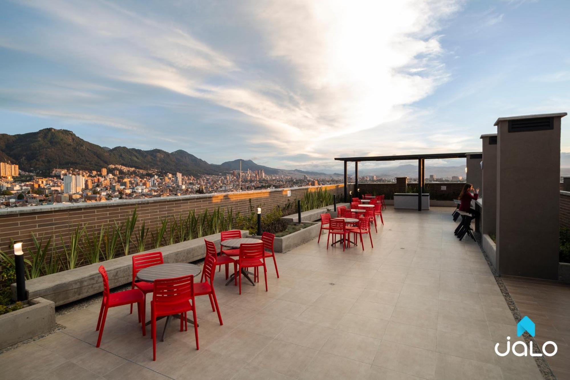 72hub By Jalo Apartment Bogota