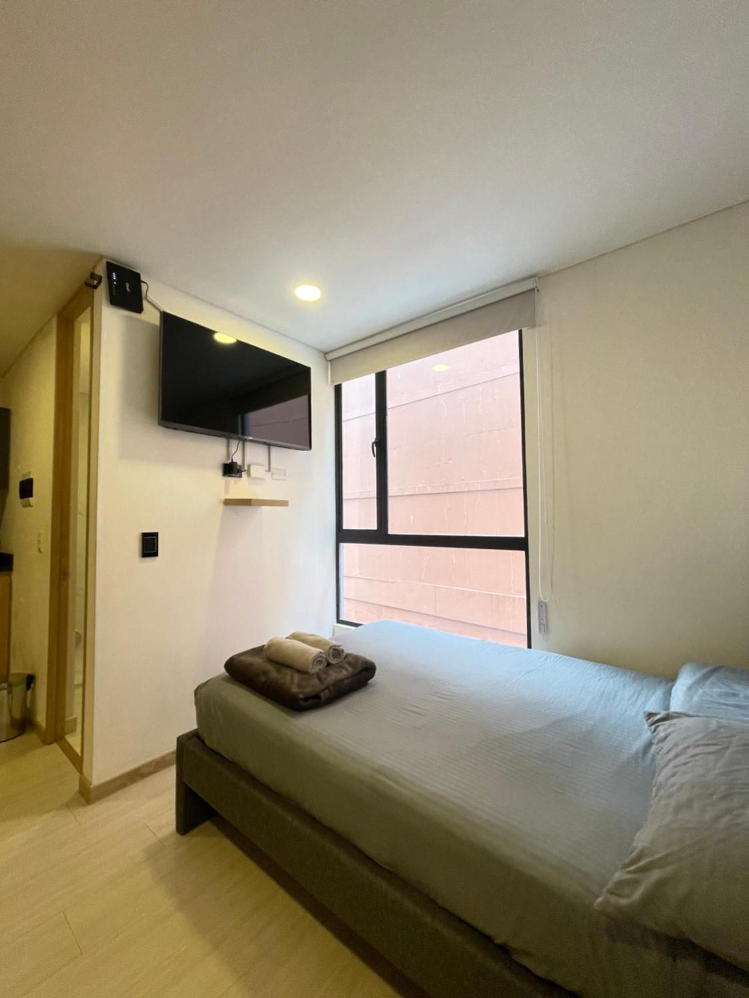 Apartamento Moderno Apto En Chapinero, Bogota, Junto Al Parque De Hippies