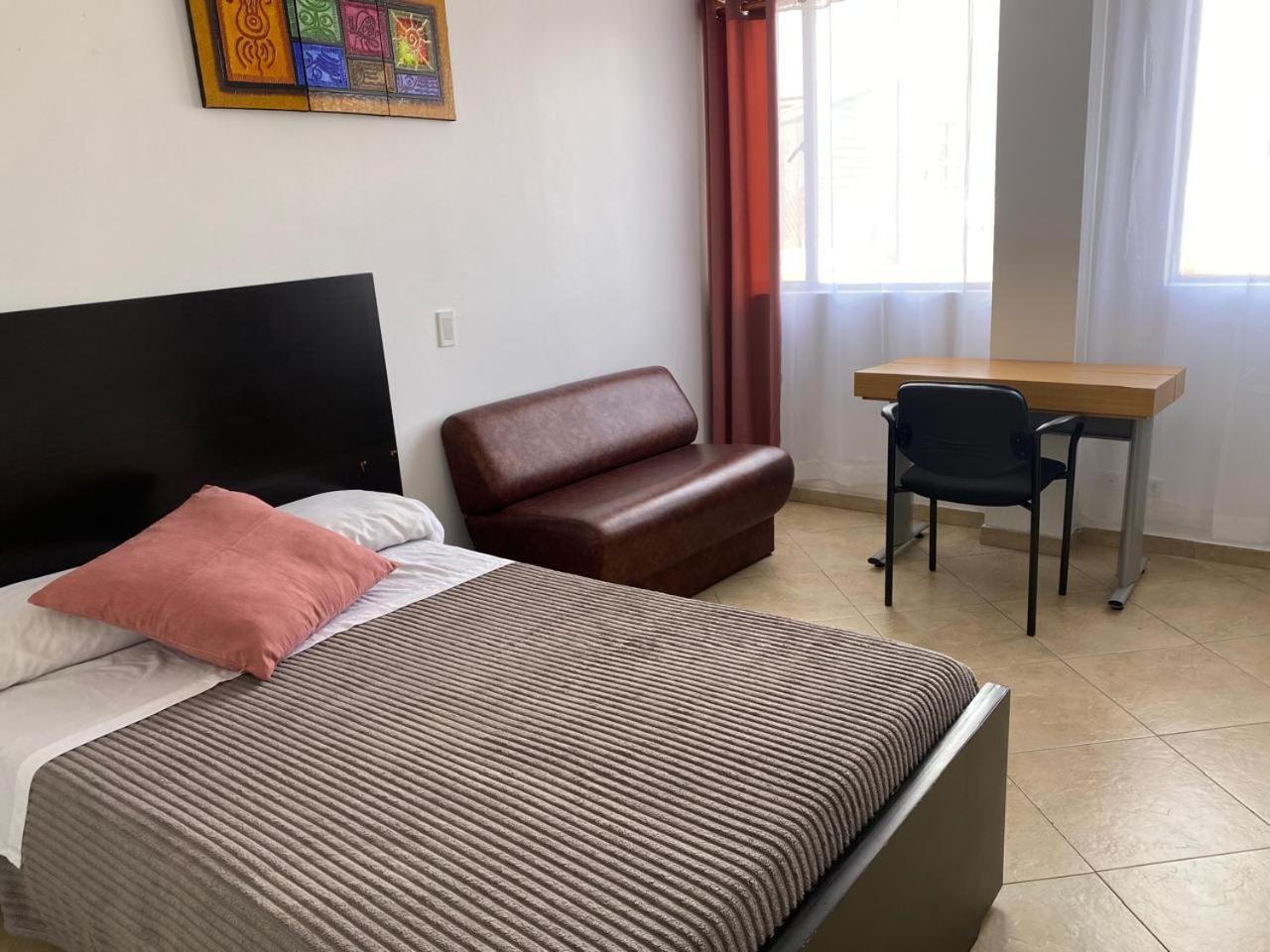 Guest house Destino Nomada Calle 11 N 1-38 Bogota