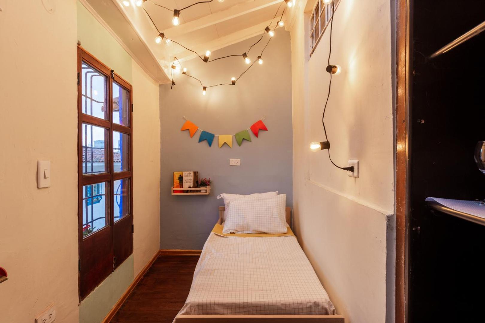 Cozy Loft 2br La Candelaria Location Apartment