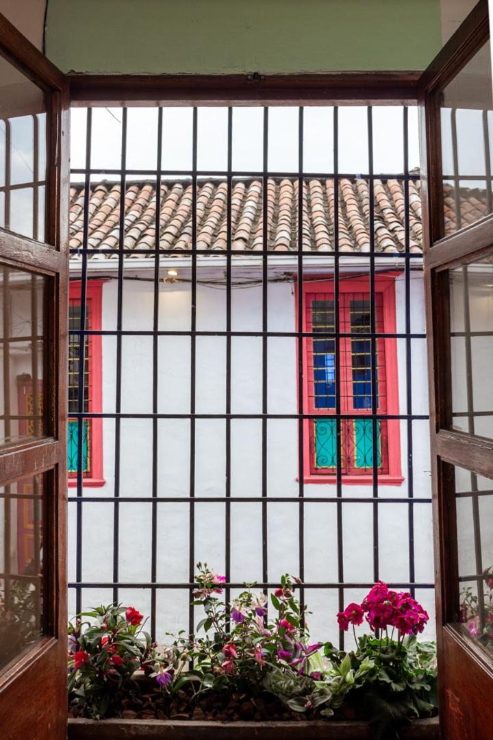 Cozy Loft 2br La Candelaria Location * Bogota