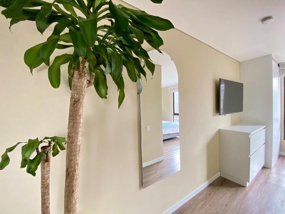 Apartment In The International Center Of *