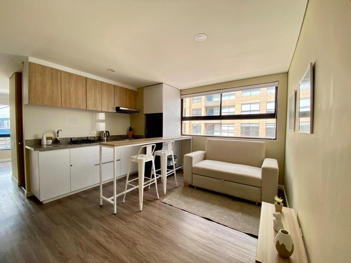 Apartment In The International Center Of