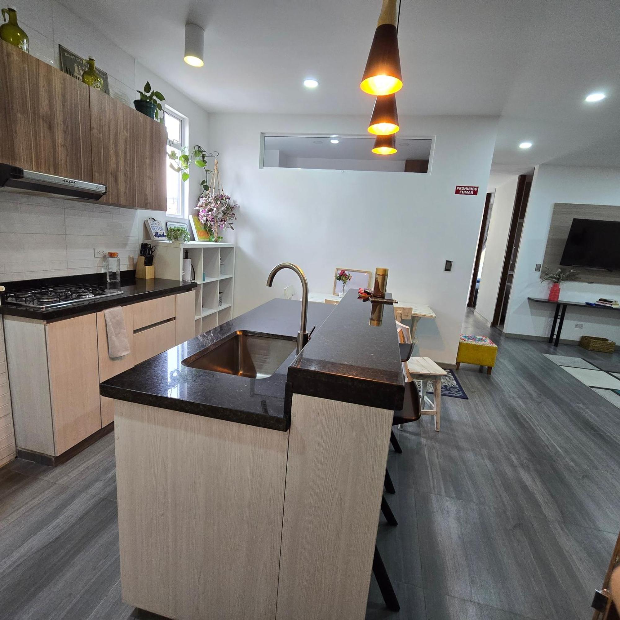 Apartamento Muy Cerca Del Aeropuerto Nuevo Familiar Lindo Y Acogedor
