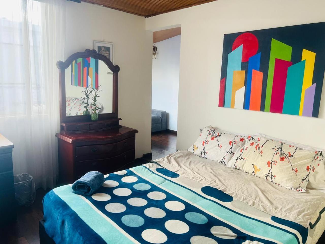 Hotel Unicentro, Clinica Santa Fe Bogota