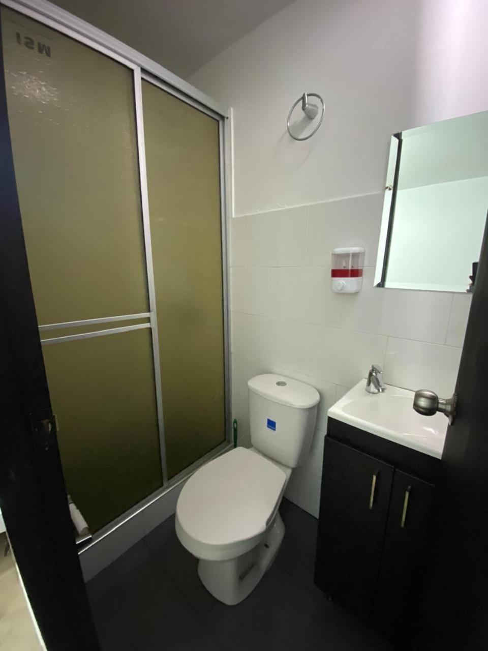 Guest house Destino Nomada Calle 11 N 1-38 Bogota