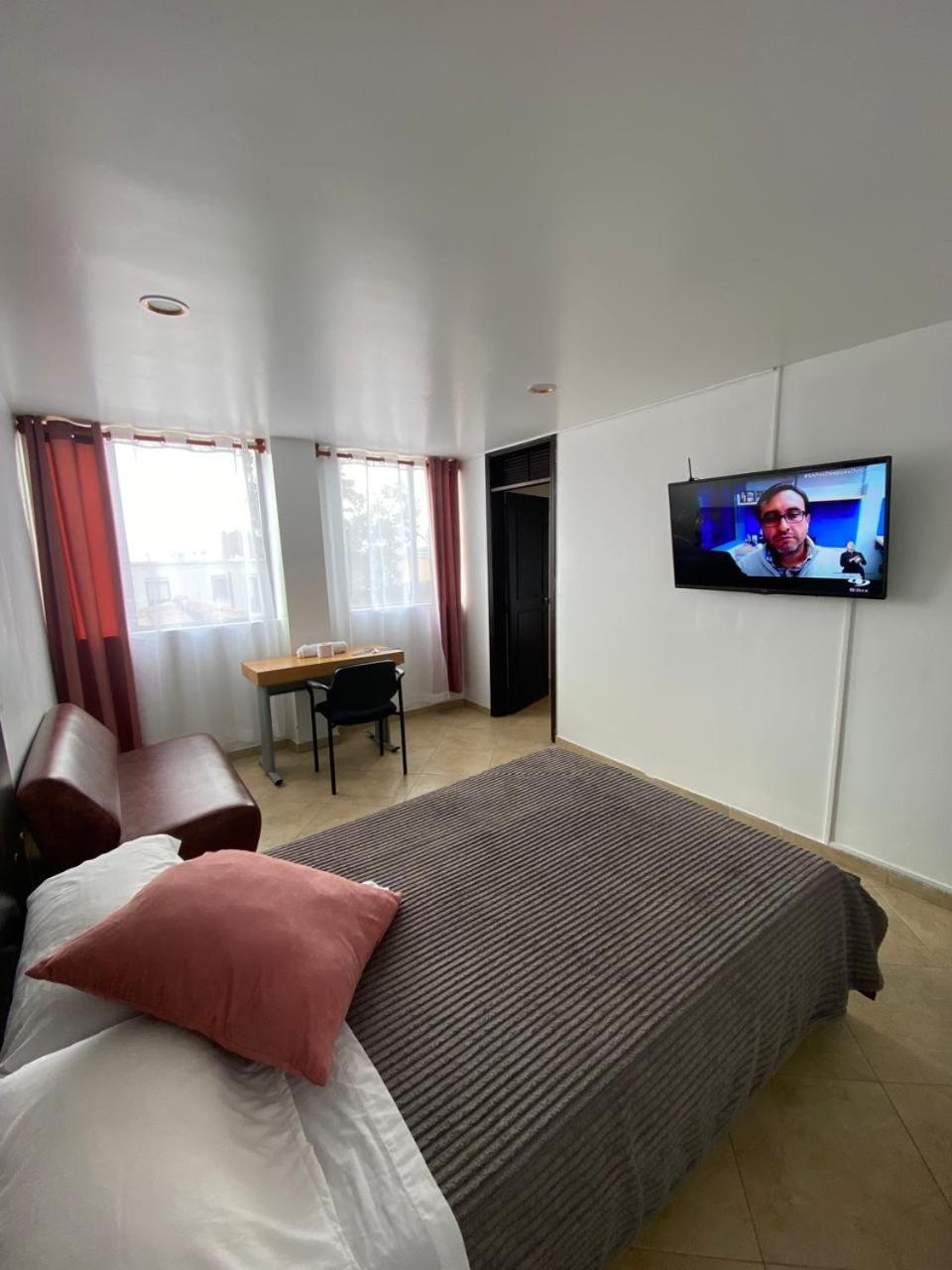 Guest house Destino Nomada Calle 11 N 1-38 Bogota