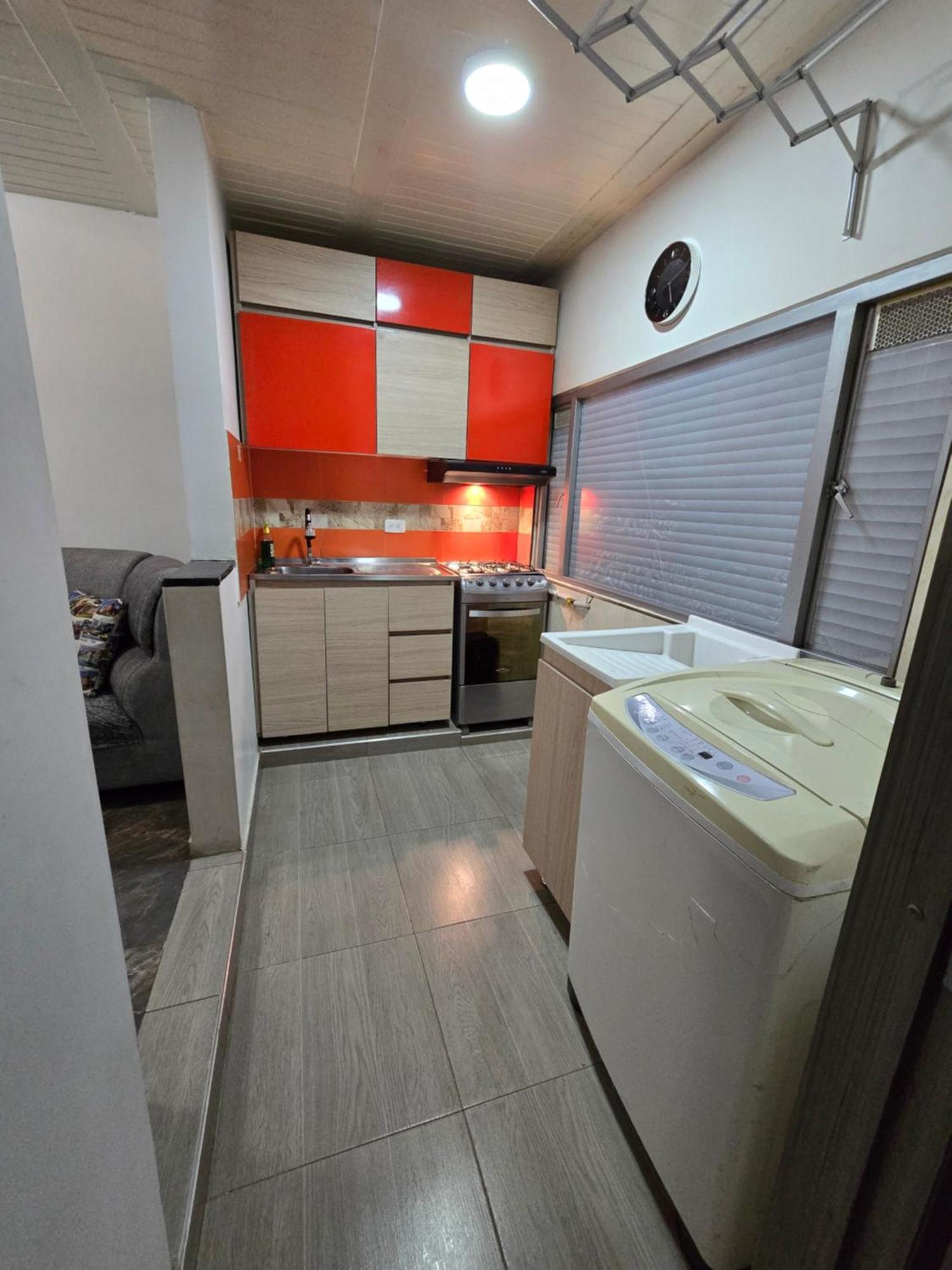 Amoblado Cerca Al Aeropuerto El Dorado Apartamento Bogotá