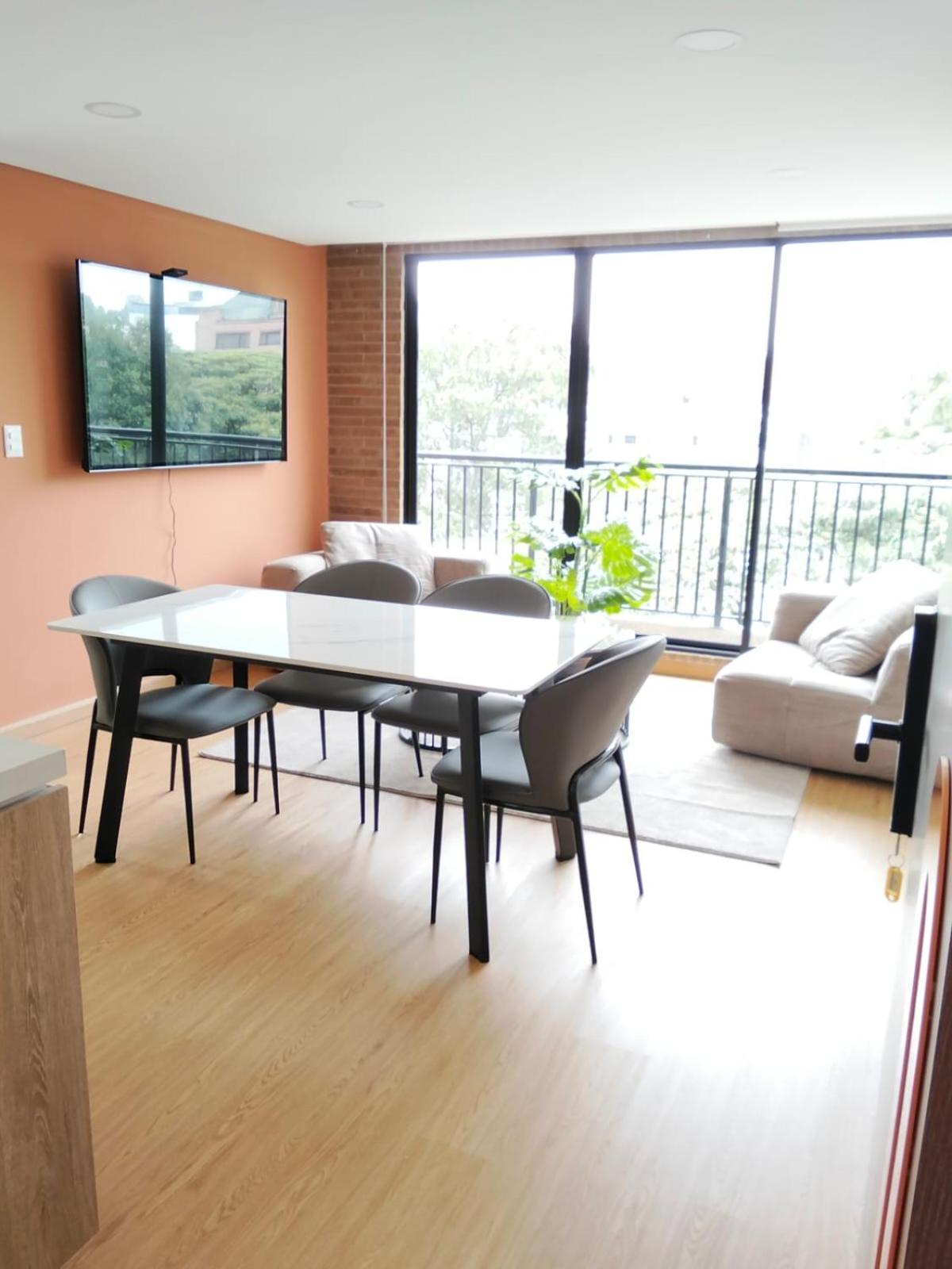 36 Av Apto 401 Apartment *