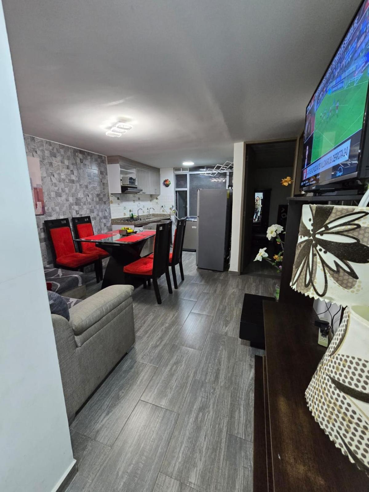 Amoblado Cerca Al Aeropuerto El Dorado Apartment
