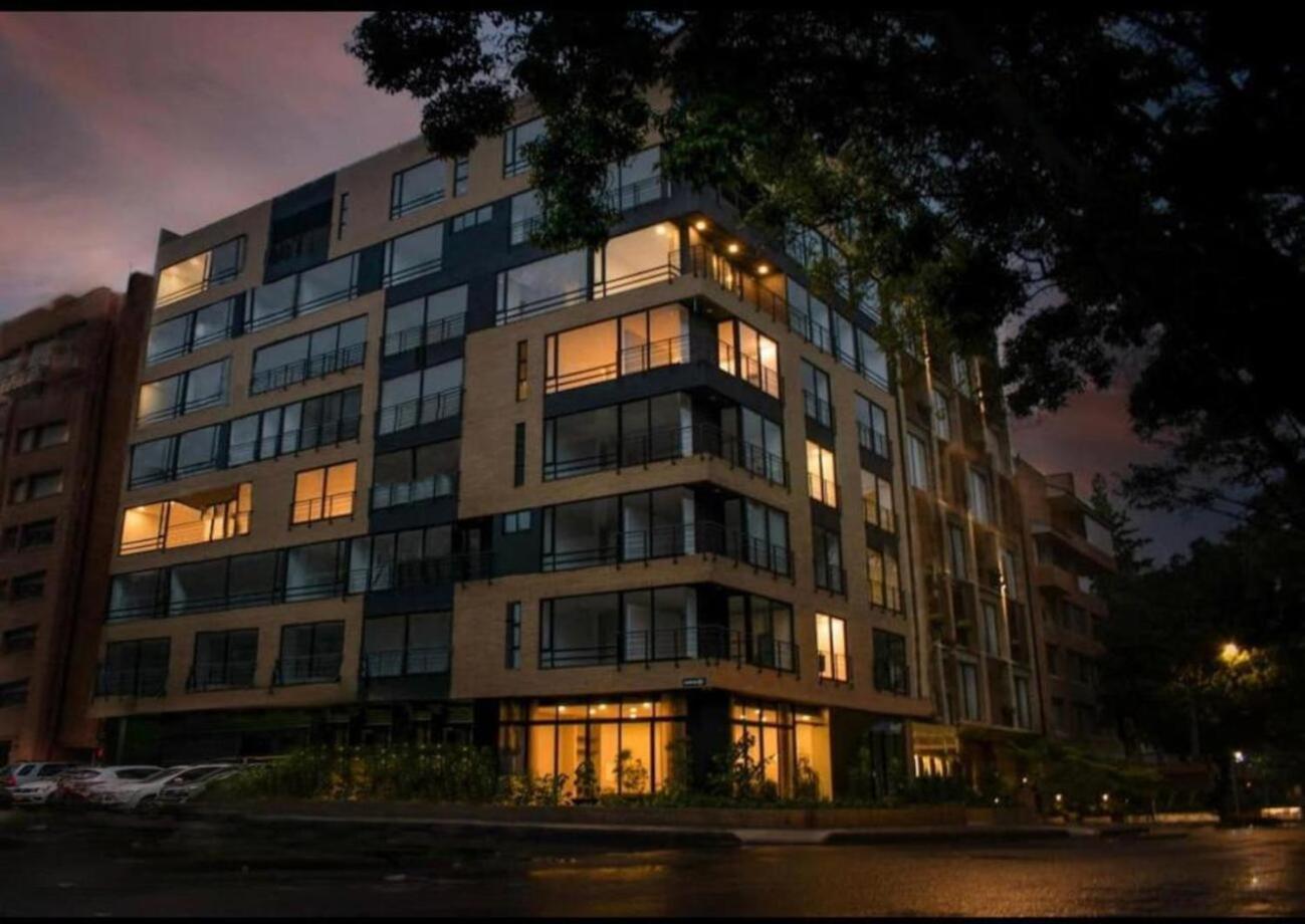 Exclusive Loft Near El Virrey Park By Letoh 402 Bogota
