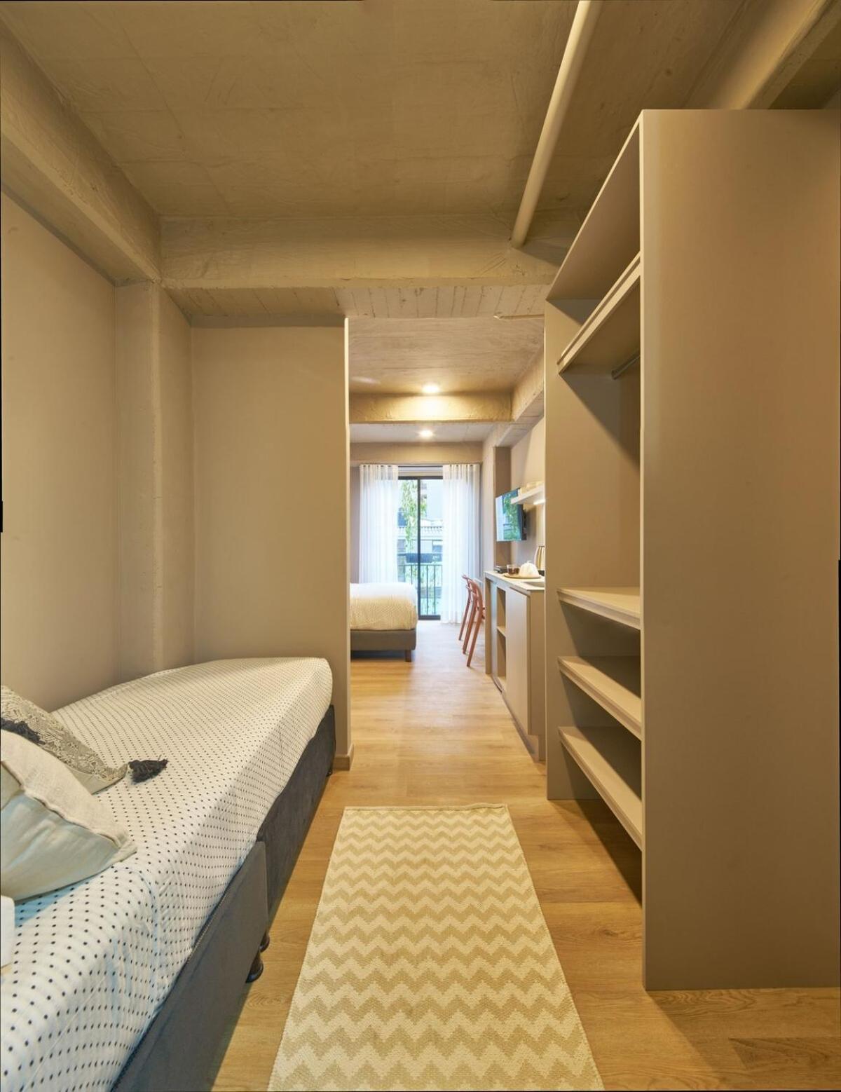 Bright & Peaceful Loft In Area Apartment *