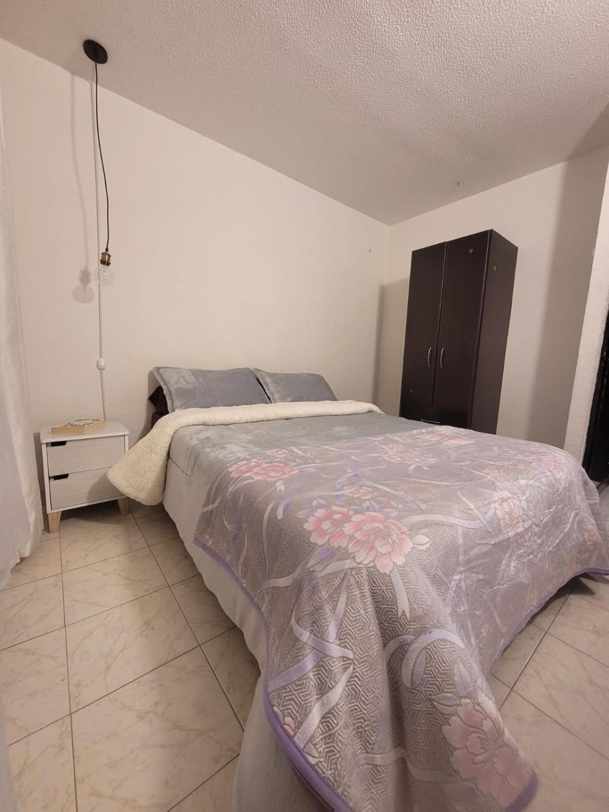 Encantador De 2 Habitaciones, Cerca Centro Bogota, *