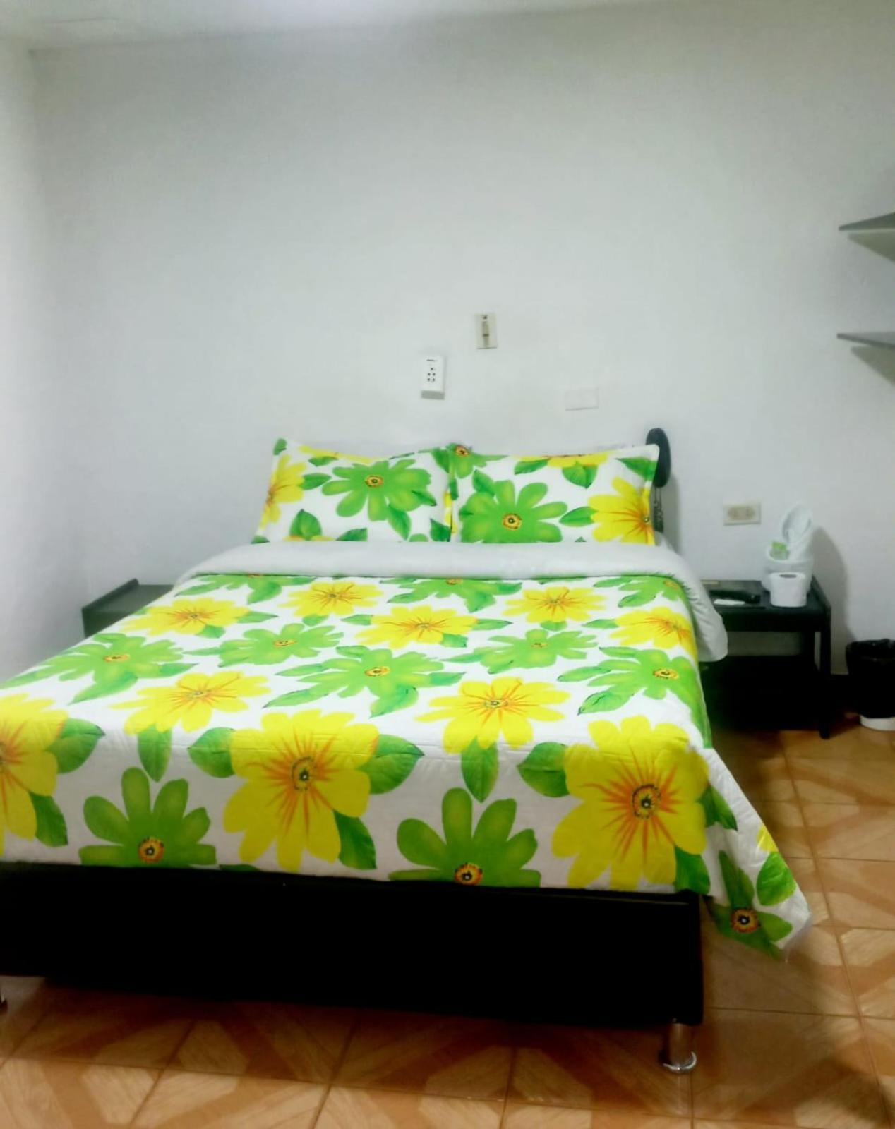 Hotel Parkway 58 Street 2*