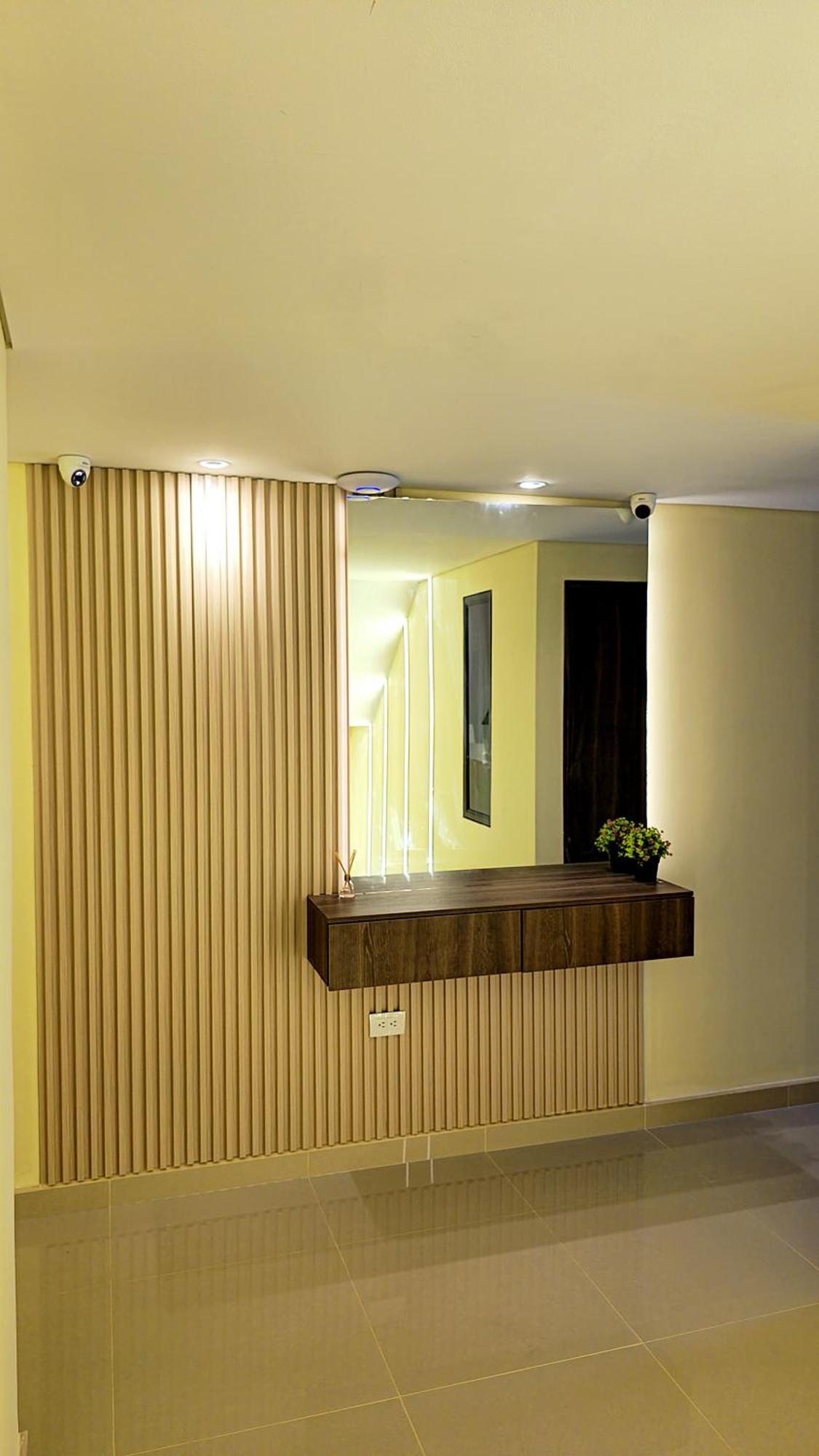 Jelt Aeropuerto Hotel 3*