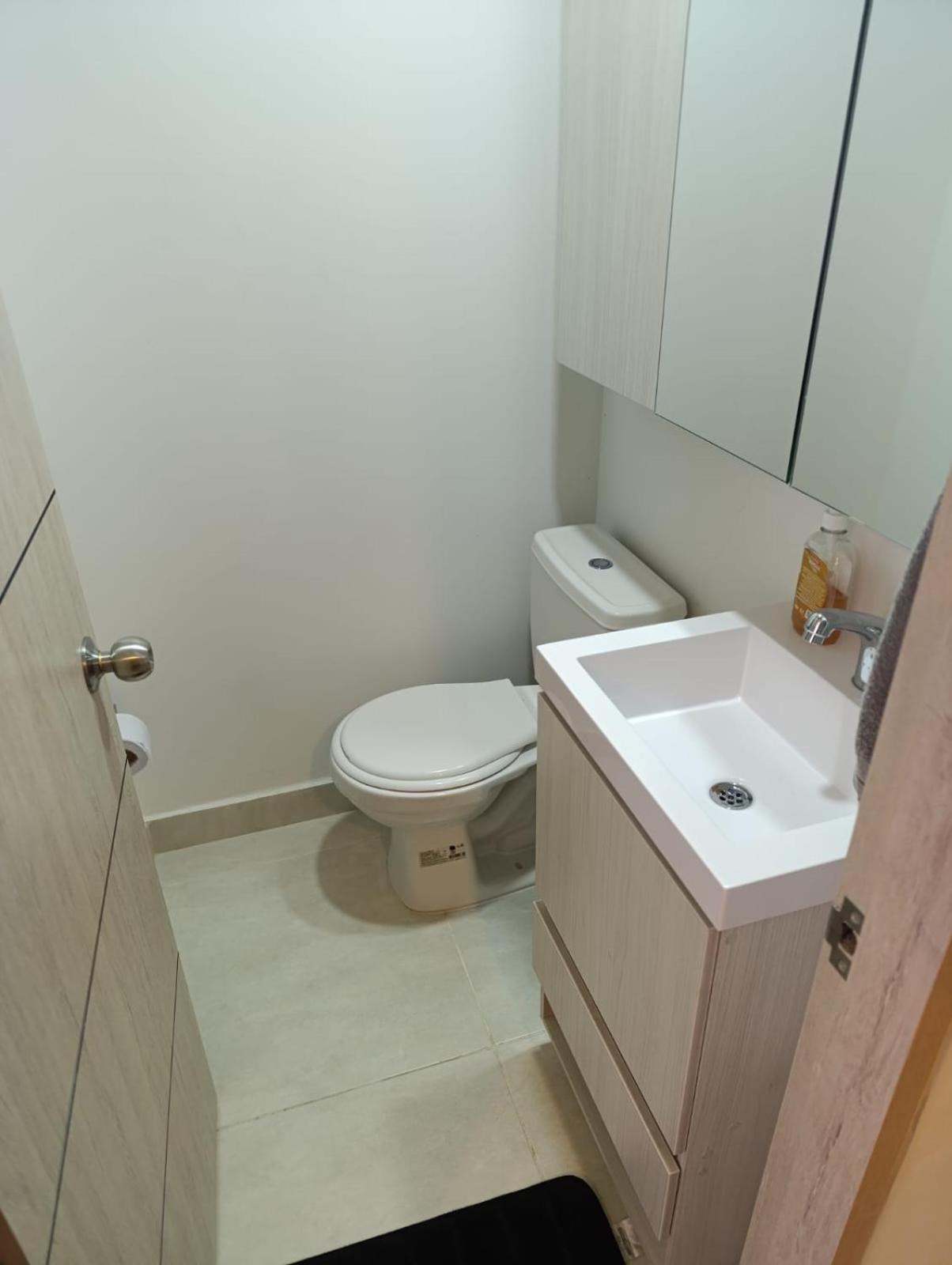Comodo Tipo Loft En Centro De 5 Apartment