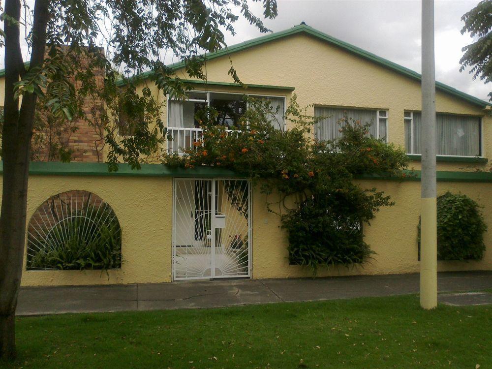 Hostel Real *