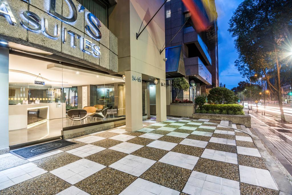 Lloyds Apartasuites Parque 93 Aparthotel