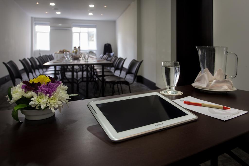 Hotel Continental Bluedoors Bogota