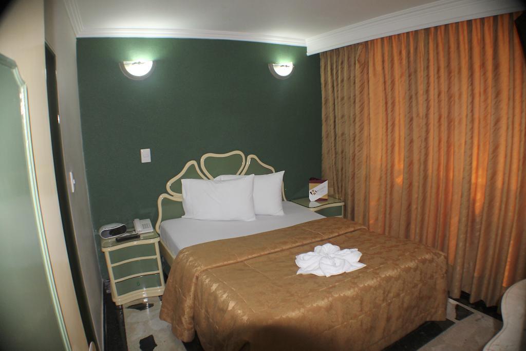 Hotel Business 3* Bogotá