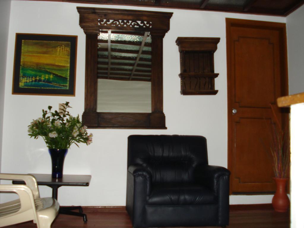 Acomodação com café da manhã  Casa Real 2*