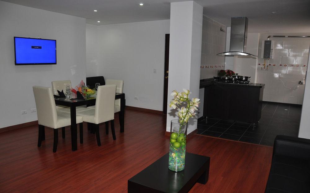 Aparthotel Plaza Modelia 3*